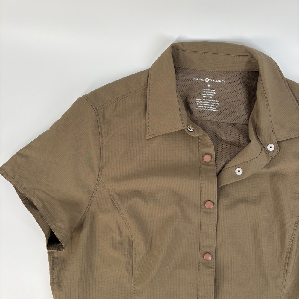 Duluth Trading Co Womens Brown Coolplus Ripstop Short Sleeve Snap Button Shirt M